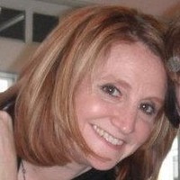 Leslie R Email