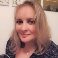 Emmanuelle Kolczyk Email