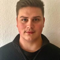 Opinary Employee Leonard Bombosch's profile photo