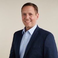 Oliver Schloßer Email