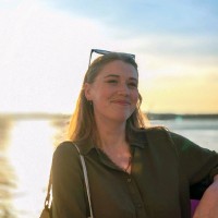 Rebecca Johnstone Email