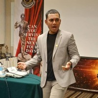 Eric Zafran Email