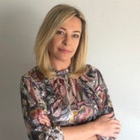 Julia Detourbet Email & Phone Number