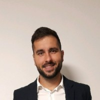 Marek Griga Email