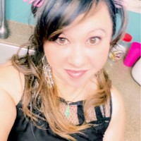 Yen Lam Email & Phone Number