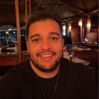 Lucas Prates Email