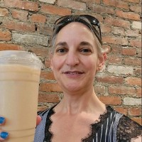 Leah Bloom Email & Phone Number
