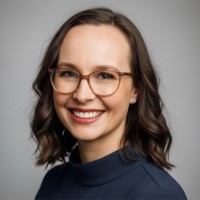 Katie Collins Email