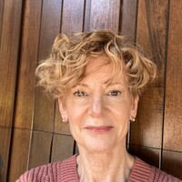 Leslie Shivamber Email & Phone Number