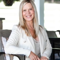 CSI Services Employee Angie W.'s profile photo