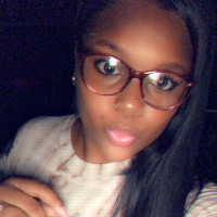 Artsy Abode Employee Deidra Edwards's profile photo