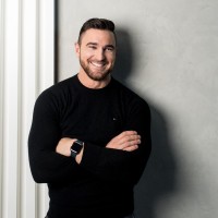 EzLicence Employee Tobi Pearce's profile photo