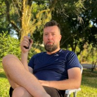 Richard Kühleis Email