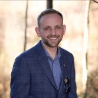 Thomas Hilt Email & Phone Number