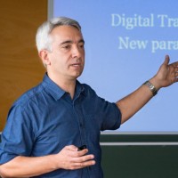 emlyon business school Employee Stéphane Bazan's profile photo