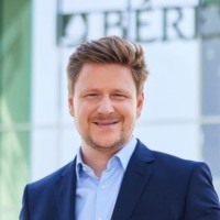 Marcell Béres Email