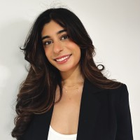 Deyana Khosravi Email