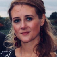 Anna Perrett Email