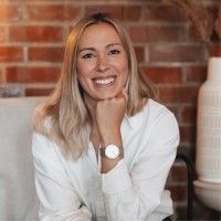 Kim Schönewolf Email