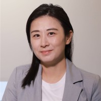 Yvonne So Email
