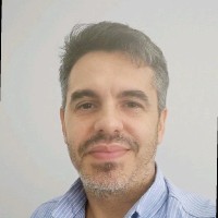 Hernán L. Email