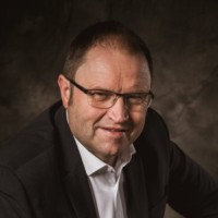 Hervé Richez Email