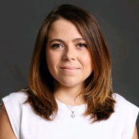 Modestie Milito Email