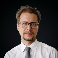 Roberto Padron Gil Email