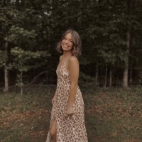 Uptown Cheapskate Employee Addison Weekly's profile photo