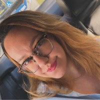 Júlia Leite Email