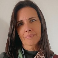 Daniela Muraska Email