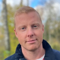 Adam Tomas Email