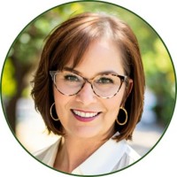 SalesMail Employee Hillary Beck's profile photo