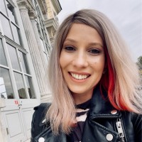 Ioana Muntean Email