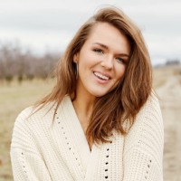 Chloe Seymour Email & Phone Number