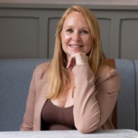Spreading The Magic Limited Employee Helen Leathers's profile photo