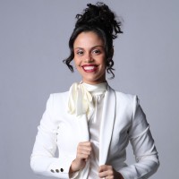 Regina Faria Email