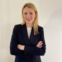 Julia Reckert Email