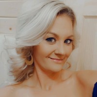 Amanda Petersen Email & Phone Number