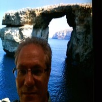 E-mail e número de telefone de Alec Lapira