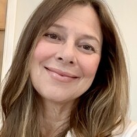 SAGE Dining Services Employee Lesley Vogel's profile photo