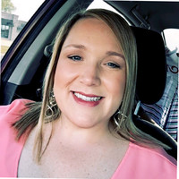 Walmart Employee Mindy Robinson's profile photo