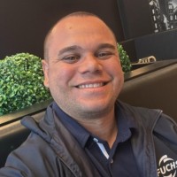 Triade Comércio e Indústria de Autopeças Ltda. Employee Eric H. Ferreira's profile photo