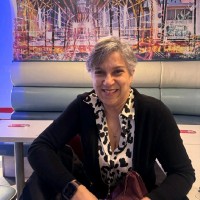 Vicki MacPherson Email