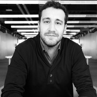 E-mail e número de telefone de Tiago Paiva