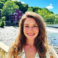 Mane Stream Employee Emily Bucher's profile photo