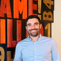 Burger King Employee Eduardo Serafim's profile photo