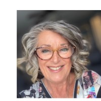 Cazza Petite Employee Vanda Dawson's profile photo