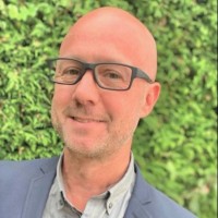 Email e telefono di Andrew Bennett