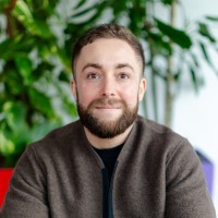 Adam Holmes Email